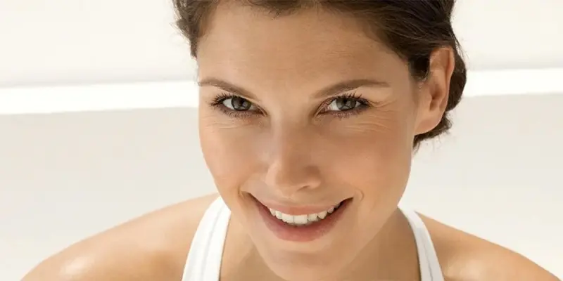 Napfény okozta öregedés – Hogyan előzhetjük meg?