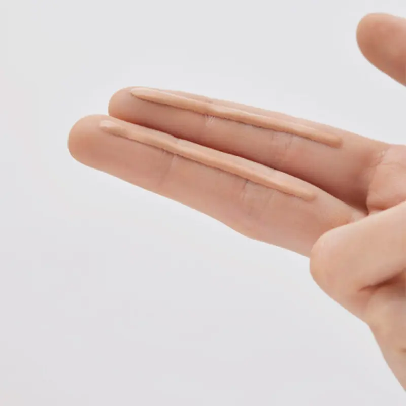Super Fluid színezett mattító fényvédő SPF50 (50 ml)