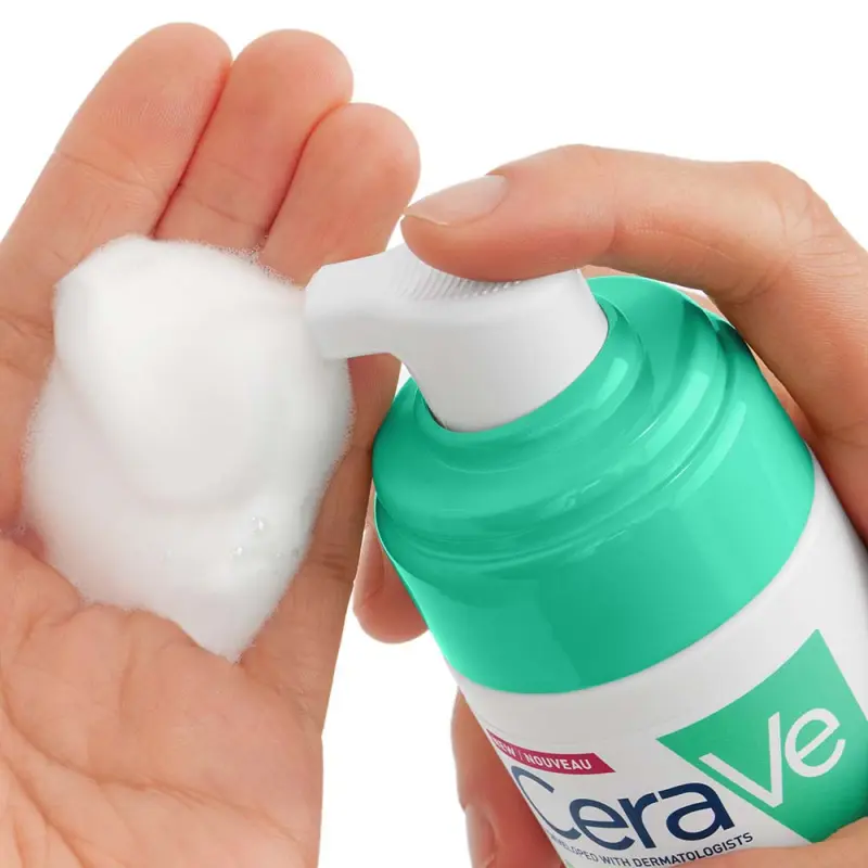 Kiegyensúlyozó könnyű habtisztító 148 ml