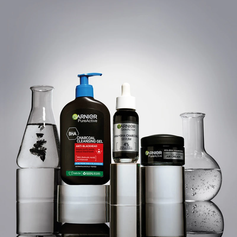 Pure Active AHA + BHA könnyű mattító nappali krém aktív szénnel 50 ml