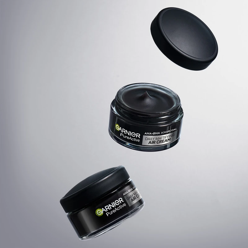 Pure Active AHA + BHA könnyű mattító nappali krém aktív szénnel 50 ml