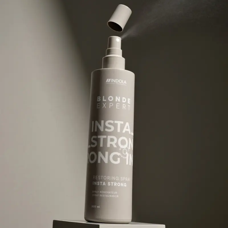 Blonde Expert InstaStrong Restoring Spray 300 ml