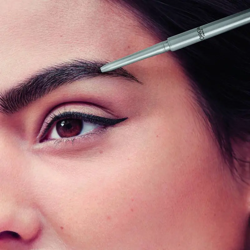 Brow Artist Skinny Definer kétvégű automata szemöldökceruza 101 (1 g)