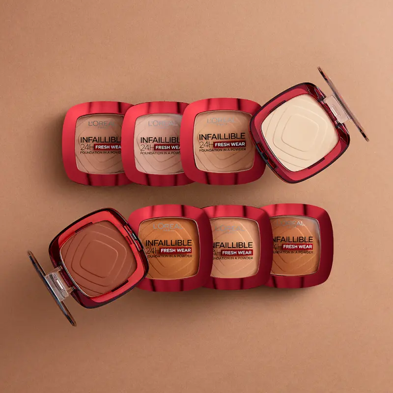 Infaillible 24H Fresh Wear Foundation in a Powder 40 Cashmere alapozó púderben 9 g