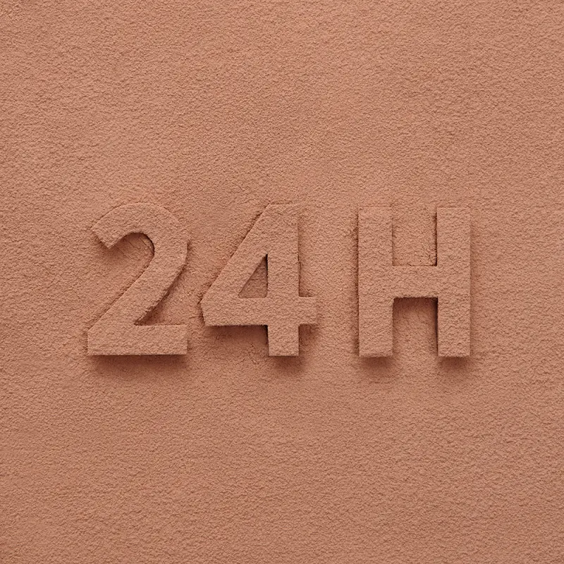 Infaillible 24H Fresh Wear Foundation in a Powder 40 Cashmere alapozó púderben 9 g