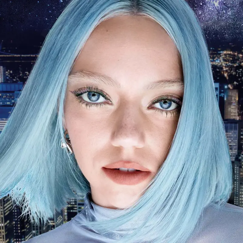 Tattoo Liner géles hegyezhető szemceruza, 823 Aurora Flip