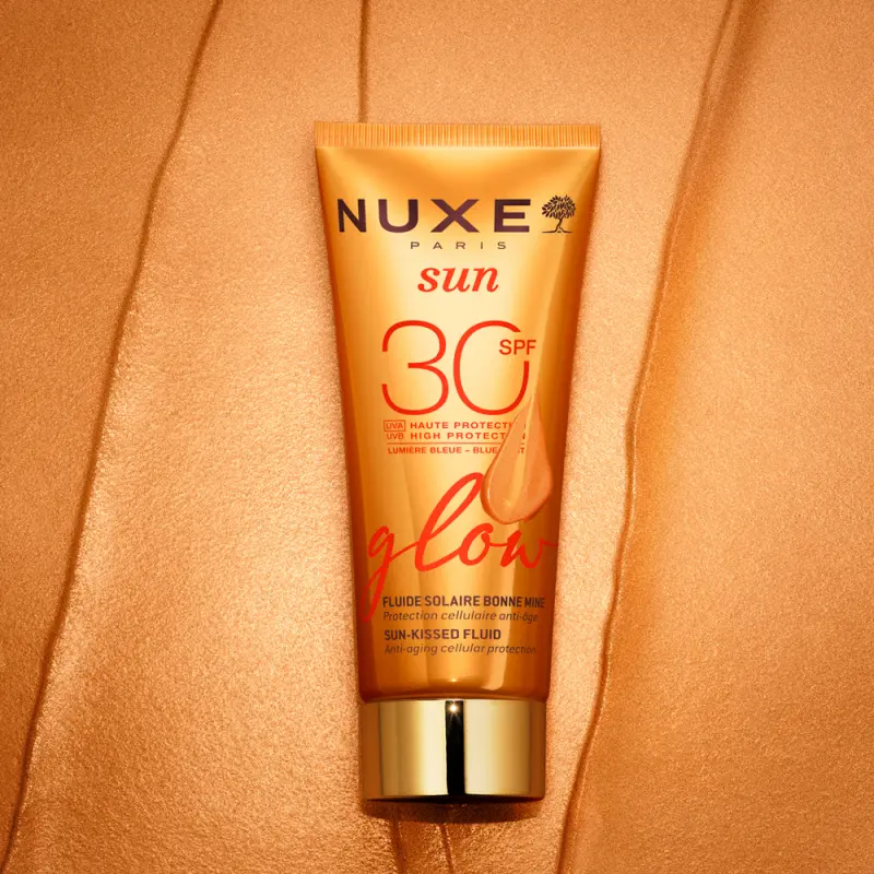 Sun Sun-Kissed Glow Fényvédő fluid arcra SPF30 (40 ml)