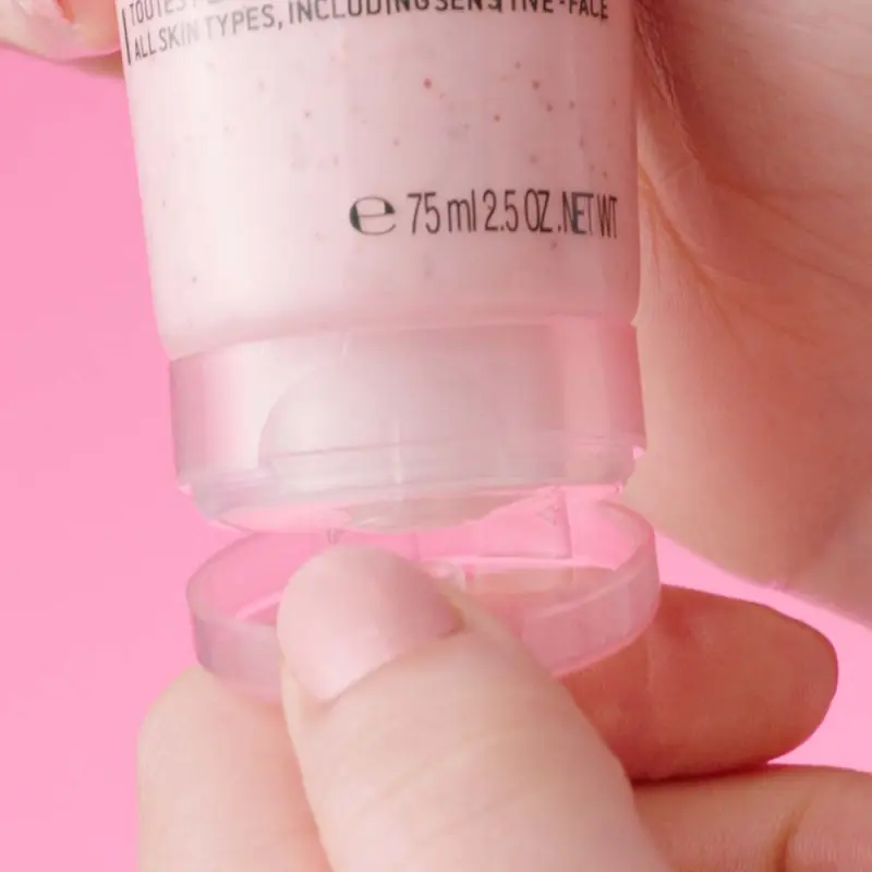 Very Rose Ragyogást fokozó arcradír 75 ml