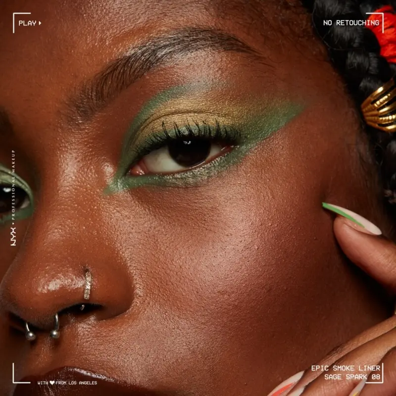 Epic Smoke Angled Liner & Blender - Sage Sp