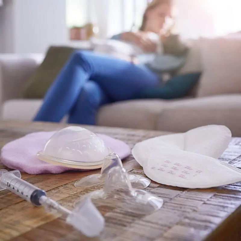 Avent SCF153/03 Mellbimbóvédő közepes méret 2 db